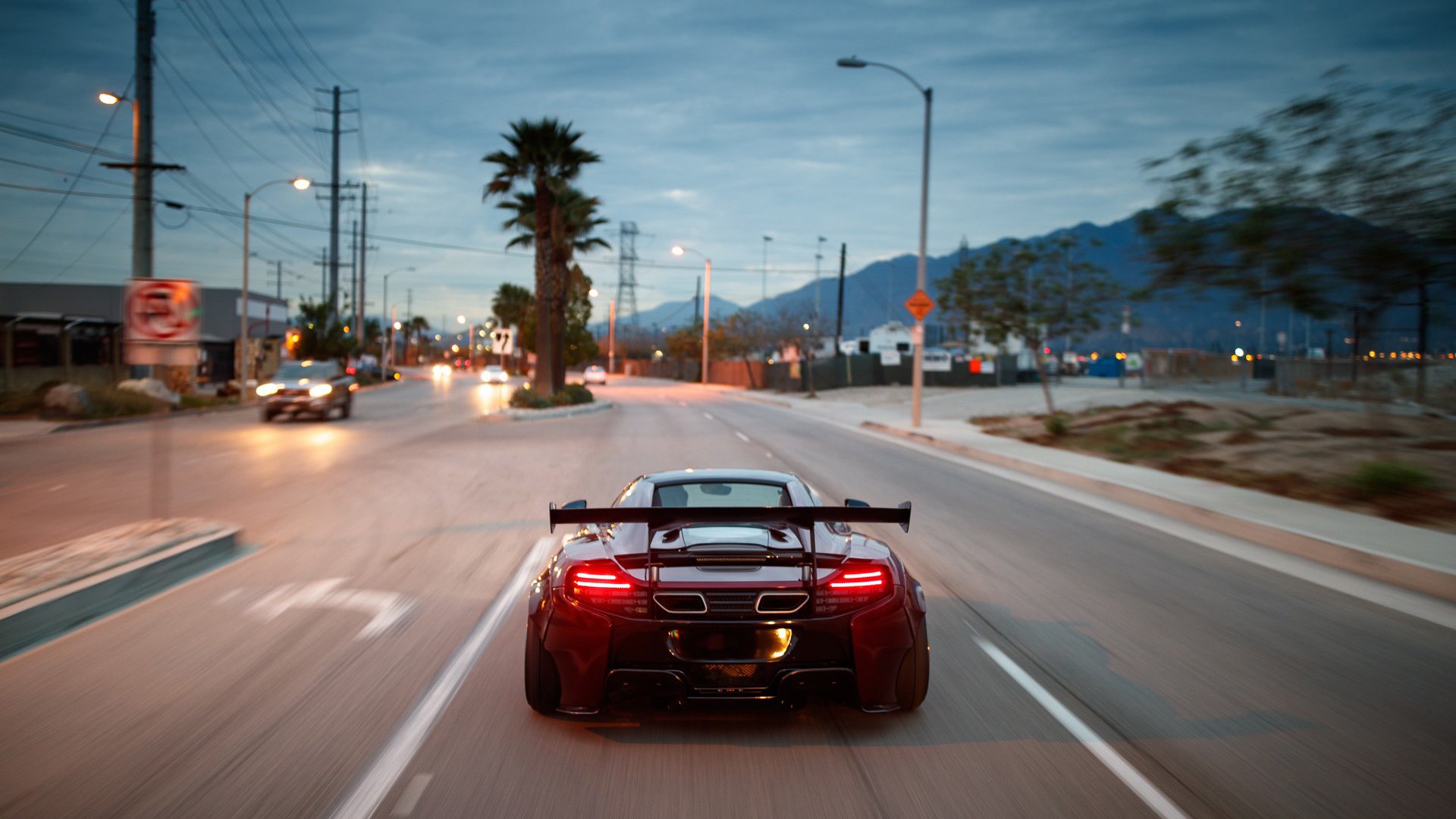 开云体育登陆入口-_老鹰快攻犀利，精彩对决不断_，老鹰秒训